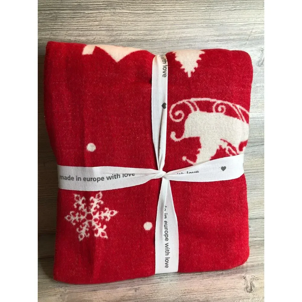 Pad Concept Red & White Oversized Throw Blanket 60